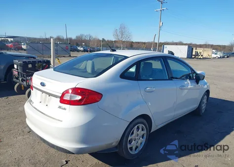 2013 Ford Fiesta S z USA, uszkodzony, nr VIN 3FADP4AJ2DM164774